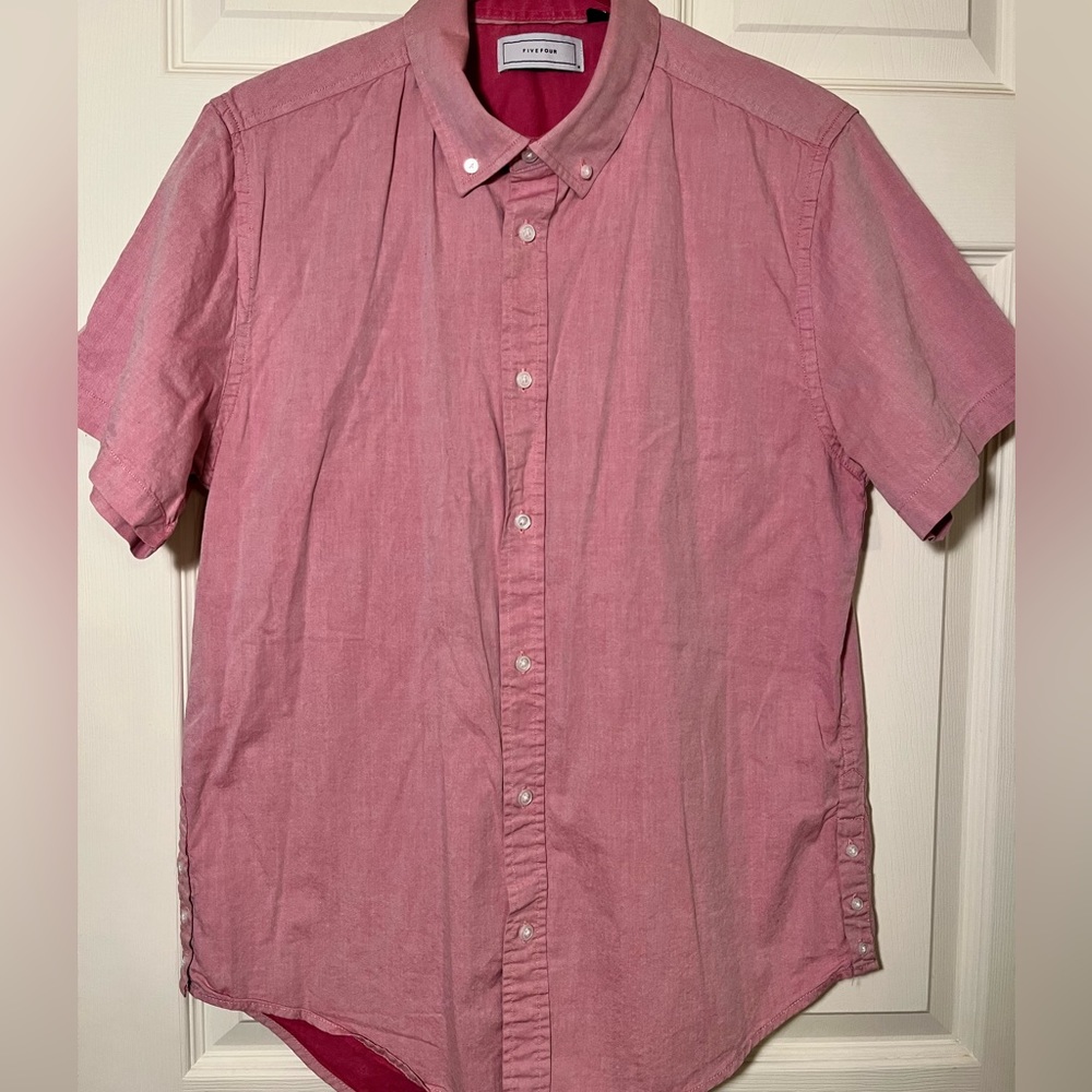 3/$20 ❤️ Pink Button Down Shirt